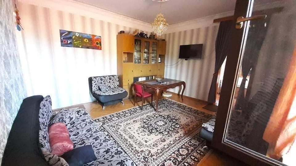 Rachvela'S Guest House ボルジョミ エクステリア 写真