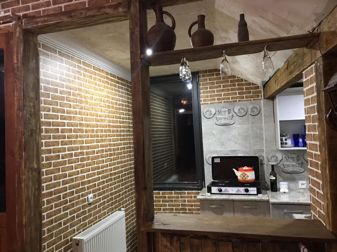 Rachvela'S Guest House ボルジョミ エクステリア 写真
